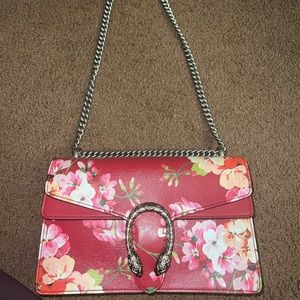 GUCCI Medium Blooms Floral Dionysus Shoulder Bag